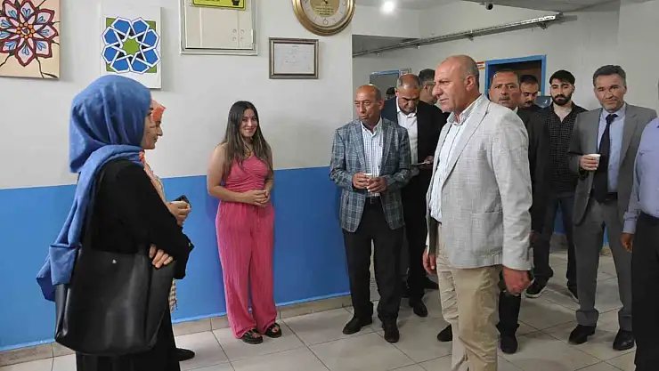 Bulanık Said Nursi Anadolu Lisesi'nden Öğrencilerden Göz Kamaştıran Sergi Organizasyonu