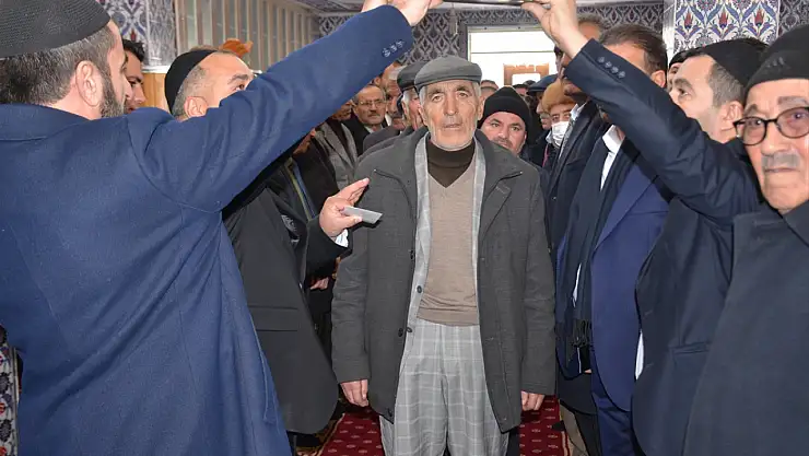 Bulanık'ta husumetli aileler barıştırıldı