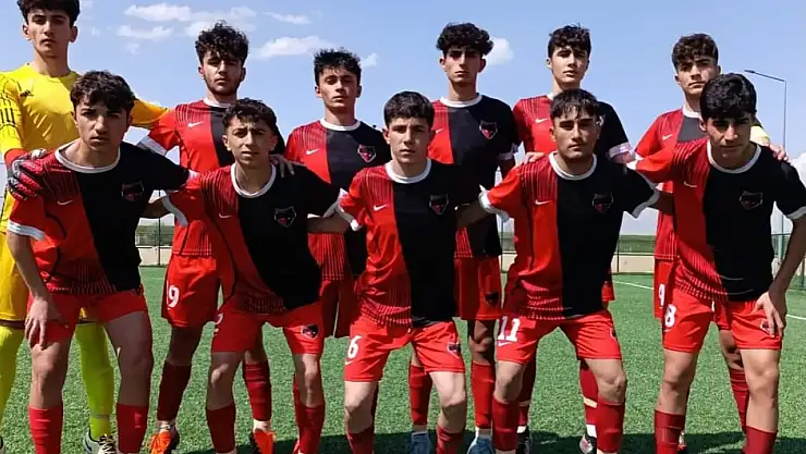 Büyükşehir Belediyespor'dan Vanspor'a Altyapı Desteği: Genç Yetenekler Van Futboluna Kazandırılıyor