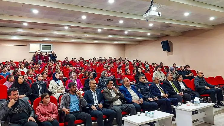 Büyükşehir Konservatuvarı İlçe Konserlerine Bahçesaray'da Başladı