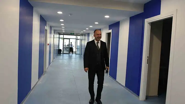 Çakmur Hibrit Çim Zeminini Detaylı Bir Şekilde İnceledi