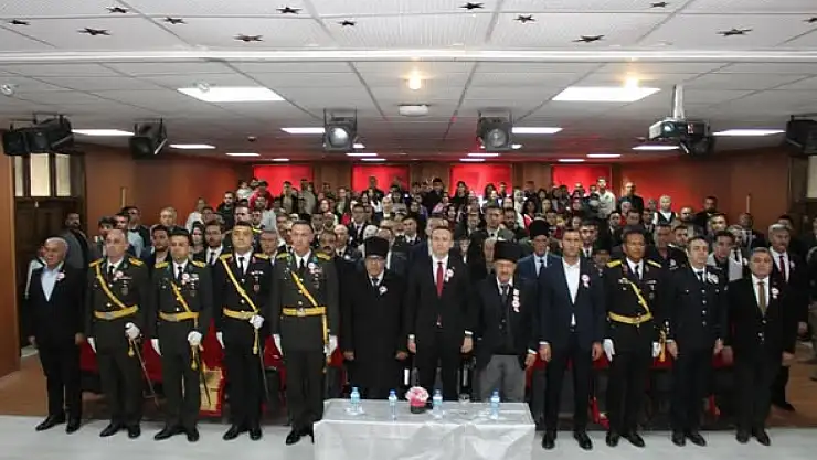 Çaldıran'da 29 Ekim Cumhuriyet Bayramı Coşkuyla Kutlandı