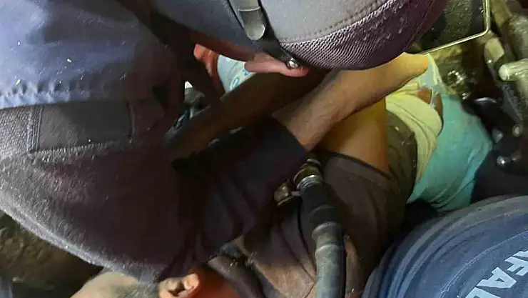 Çaldıran'da Tır Devrildi: Bir Yaralı, Olay Yeri İnceleme Başlatıldı