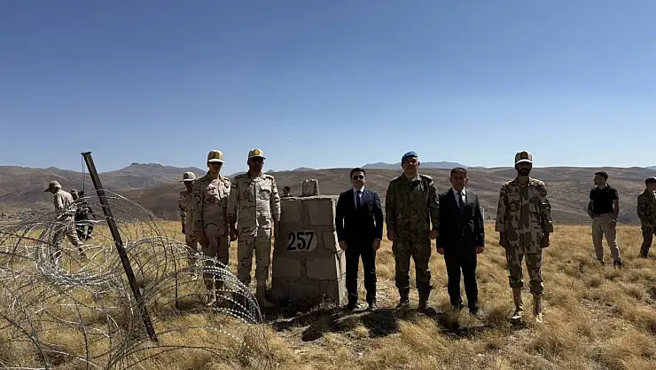 Çaldıran ve Belesor Hudut Komiserleri ile Sınır Güvenliği Toplantısı Gerçekleştirildi