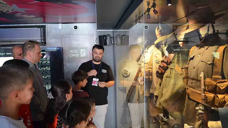 Çanakkale Savaşları Mobil Müzesi, Bulanık'ta Kapılarını Ziyaretçilere Açtı