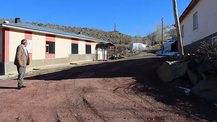 Çat Belediyesi Çimenözü Mahallesi'nde Yol Çalışmalarını İnceledi