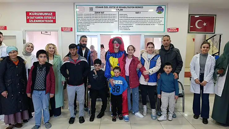 Cevahir rehabilitasyon merkezindeki engelliler günü etkinliği yoğun ilgi gördü