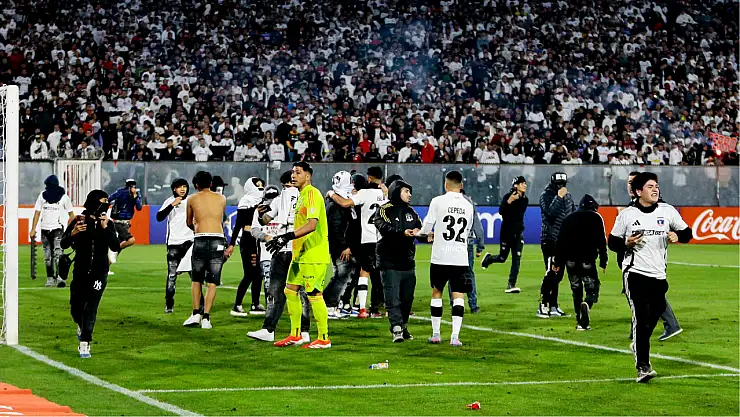 Colo Colo Fortaleza maçı neden durdu, ne zamana ertelendi?