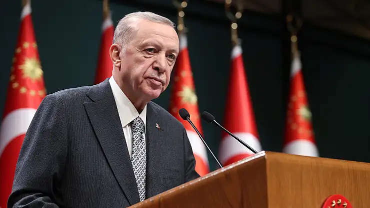 Cumhurbaşkanı Erdoğan'dan milli takıma tebrik telefonu