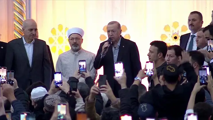 Cumhurbaşkanı Erdoğan'ın katılımıyla büyük Çamlıca Camisi'nde bayram buluşması