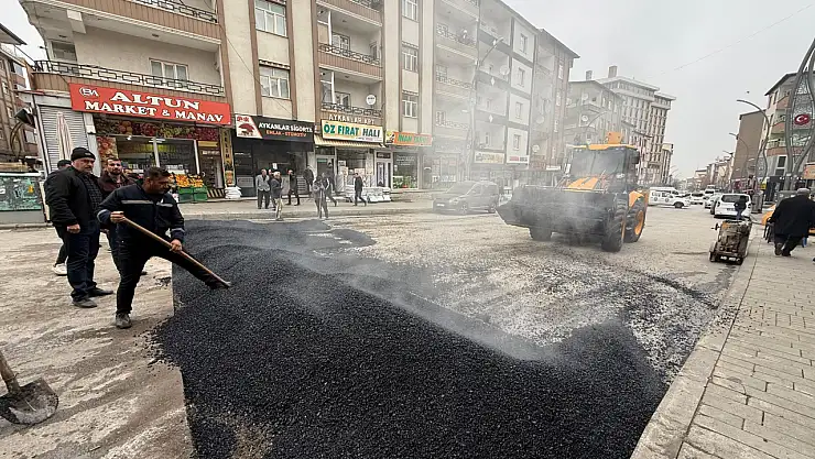 Cumhuriyet Caddesi'nde Kasis Çalışması Tamamlandı