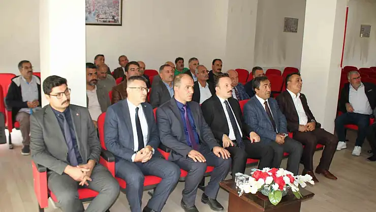 DAP Başkanı Demirdöğen Muş'un tarım potansiyelini değerlendirmek için Malazgirt'i ziyaret etti