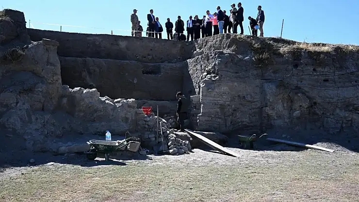 Değirmenler Höyüğü'nde Geçmişin Gizemleri Keşfediliyor