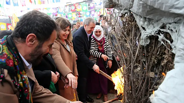 DEM Parti Eş Genel Başkanı Bakırhan, Bitlis'te nevruz kutlamasına katıldı