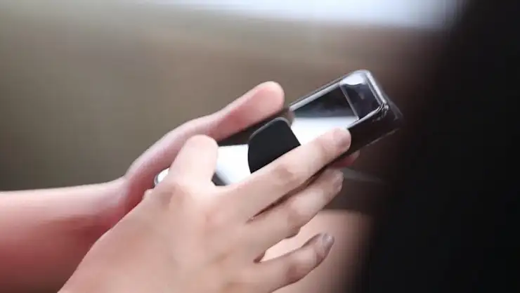 Ders Saatlerinde Telefon Kullanımı Artık Yasak: Yeni Yasa Tasarısı Onaylandı!