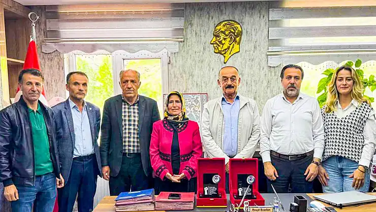 DİSK Genel-İş Van Şube Başkanı Ömer Tekin'den Çatak Belediyesi'ne Ziyaret