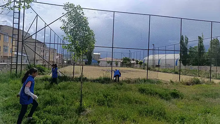 Diyadin'de çevreye gönüllü dokunuş