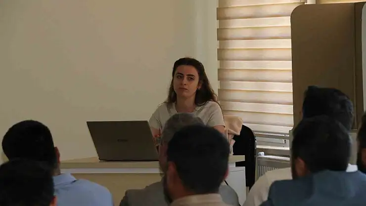 Diyadin'de örnek uygulama: Din görevlilerine temel müdahale eğitimi