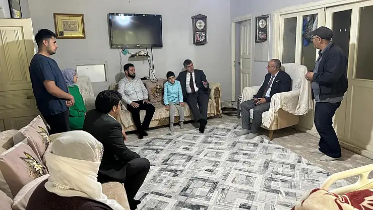 Diyadin Kaymakamı Furkan Korkusuz'dan anlamlı hane ziyaretleri