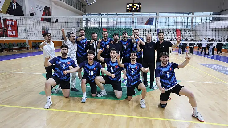 Doğu Anadolu YURTLİG voleybol şampiyonu Ağrı KYK oldu
