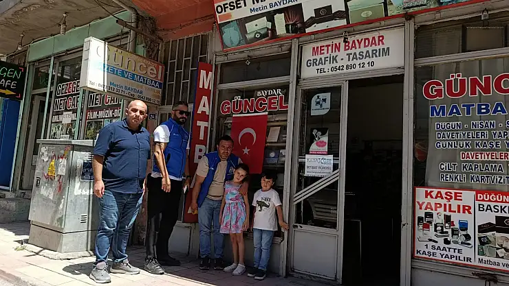 Doğubayazıt Gençlik Merkezi esnafla bayrağın altında buluştu