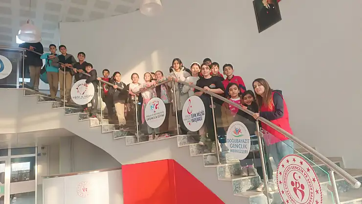 Doğubayazıt Gençlik Merkezi'nde öğrencilerle buluşma gerçekleştirildi