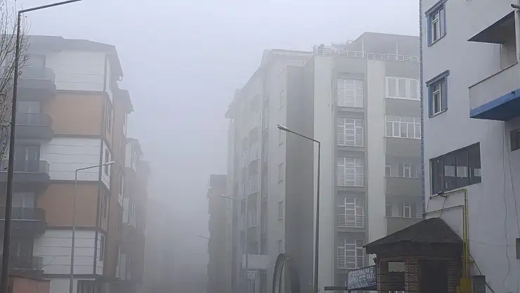 Doğubayazıt güne sisle uyandı