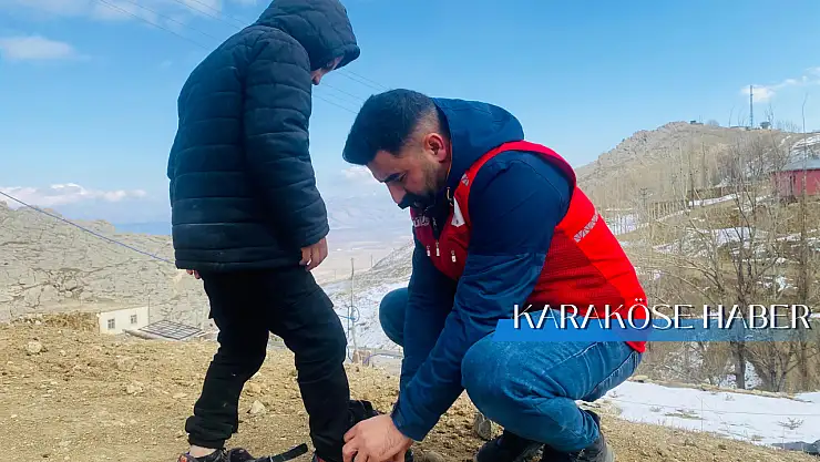 Doğubayazıt Kızılay gönüllüleri kalpleri ısıttı