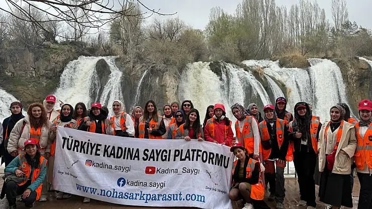 Doğubayazıt Nuh'un Gemisi Derneği kadına saygı için yollarda