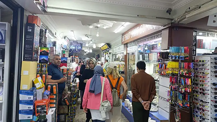 Doğubayazıt pasajları hafta sonu ziyaretçilerini ağırlıyor