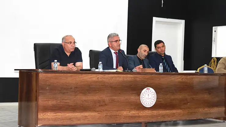 Doğubayazıt'ta eğitimde yeni dönem toplantısı