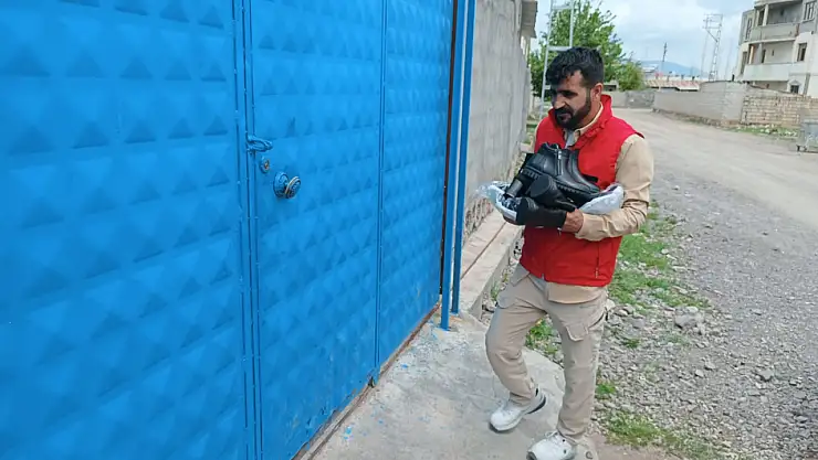 Doğubayazıt'ta gençlere 'İyilik Ağacı' sürprizi