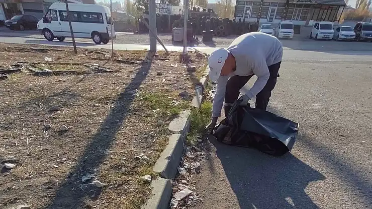 Doğubayazıt'ta temizlik seferberliği hız kesmeden devam ediyor