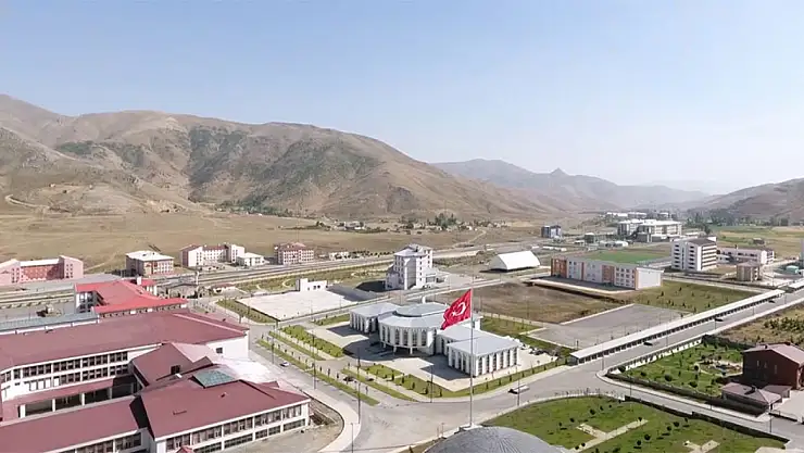 Dr. Tuncay Ceylan, Türkiye Yüzyılı Maarif Modeli'nde Dini Çoğulculuk Üzerine Sunum Yaptı