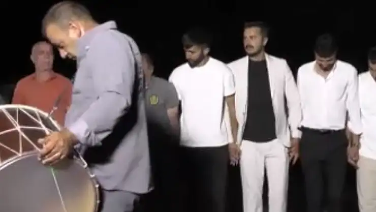 Düğün Neşesi Acıya Dönüştü: Halay Sırasında Kalp Krizi Geçiren Davetli Hayatını Kaybetti