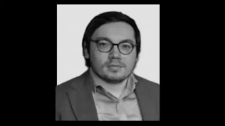 Eczacı Sina Bilgiç Kimdir, Vefatı Üniversite Camiasını Üzdü