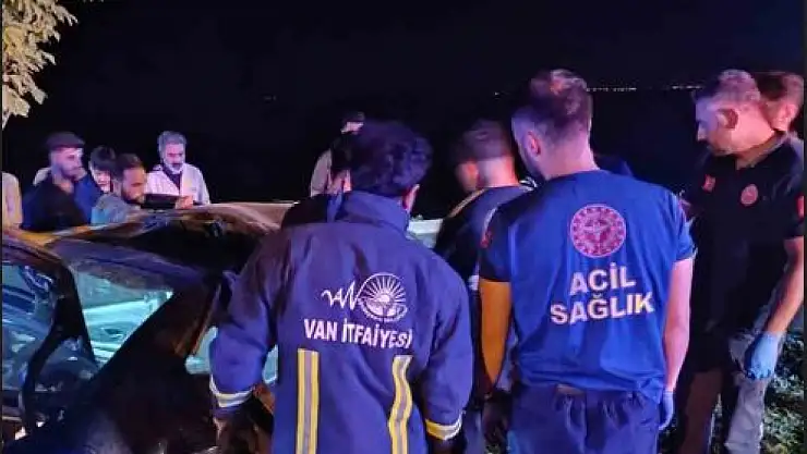 Edremit'te otomobil takla attı: Sürücü yaralı, soruşturma başlatıldı!