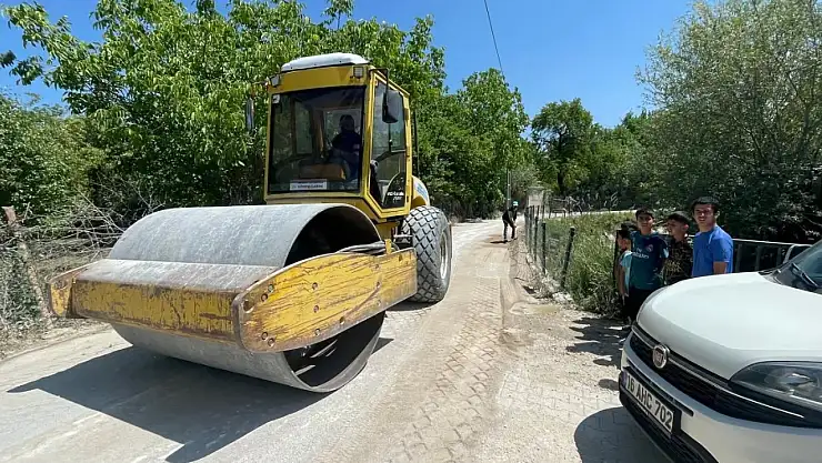 Edremit'te yol iyileştirme projeleriyle ulaşım konforu artıyor