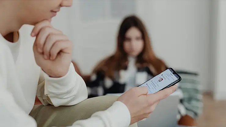 Ekran bağımlılığı çocukların gelişimini nasıl etkiliyor?