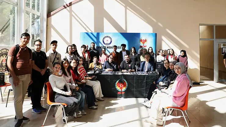 El Ele Güvenli Geleceğe Bilgilendirme Buluşmaları Muş Alparslan Üniversitesi'nde Başladı