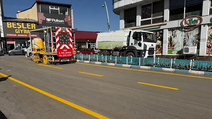 Eleşkirt'te yollar yenilendi, çizgiler çekildi