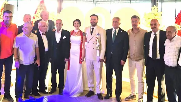 Elifnur Terzioğlu ve Ahmet Yurtsal mutlu bir yuvaya adım attı