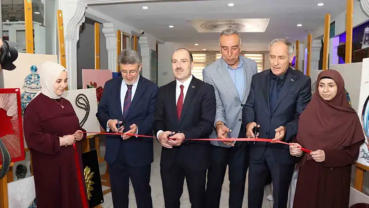 Ellerinden çıkan eserlerle hünerlerini gösterdiler