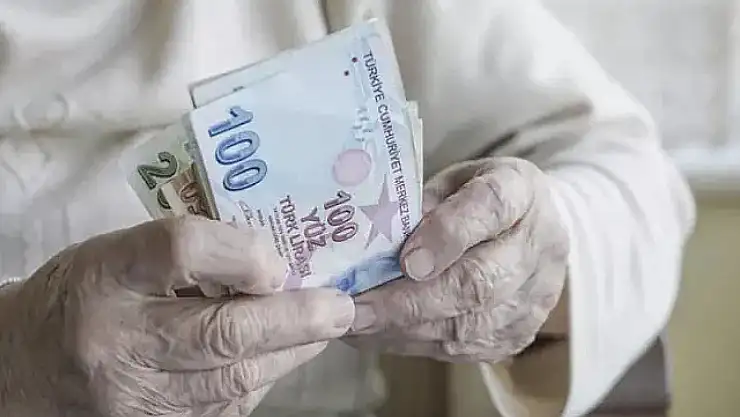 Emeklilere Ek Zam Gelecek mi? 2025 İçin Yeni İyileştirme Beklentisi