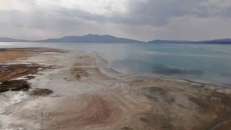 Erçek Gölü'nde Son 30 Yılda Tam 6 Kilometrekare Su Kaybı Yaşandı