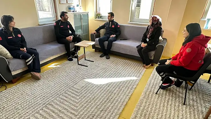 Erciş'te 112 İstasyonlarına Ziyaret: Acil Sağlık Hizmetleri Haftası Kutlandı