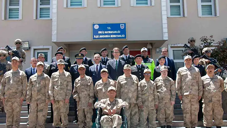 Erciş'te Özel Bireyler İçin Duygu Dolu Temsili Askerlik Töreni Gerçekleşti