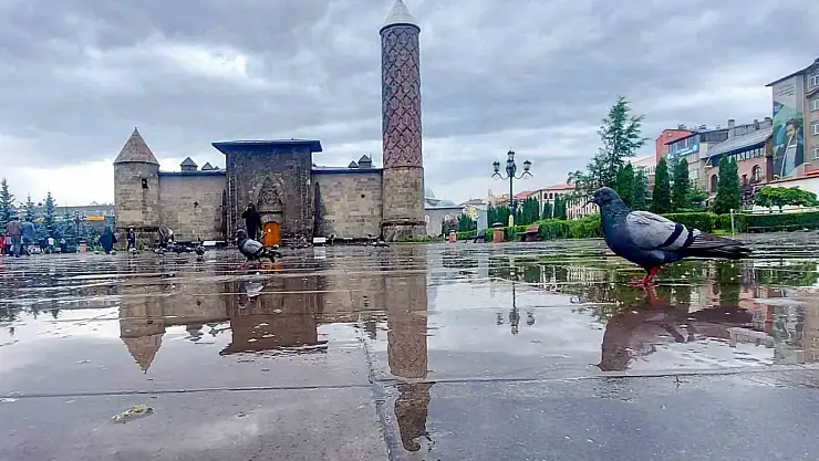 Erzurum'a Meteorolojiden kuvvetli yağış uyarısı