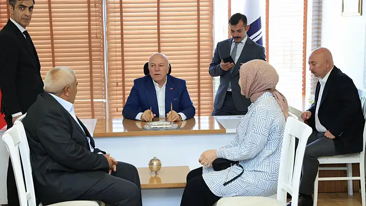 Erzurum Başkanı Vatandaşlarla Buluşarak Gelecek Vizyonunu Paylaştı