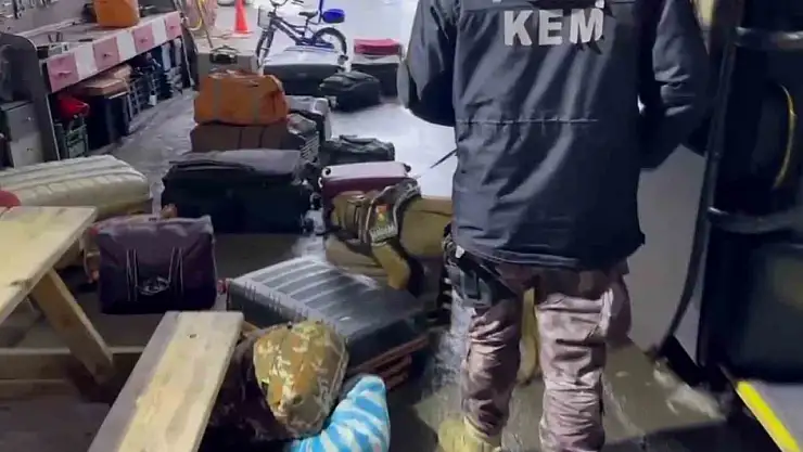 Erzurum'da 2,8 kilo metamfetamin ele geçirildi: Operasyon başarıyla tamamlandı!